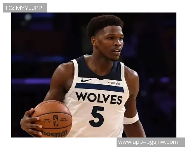 爱德华兹表现平平17投6中仅得17分贡献3篮板1断1帽令人失望